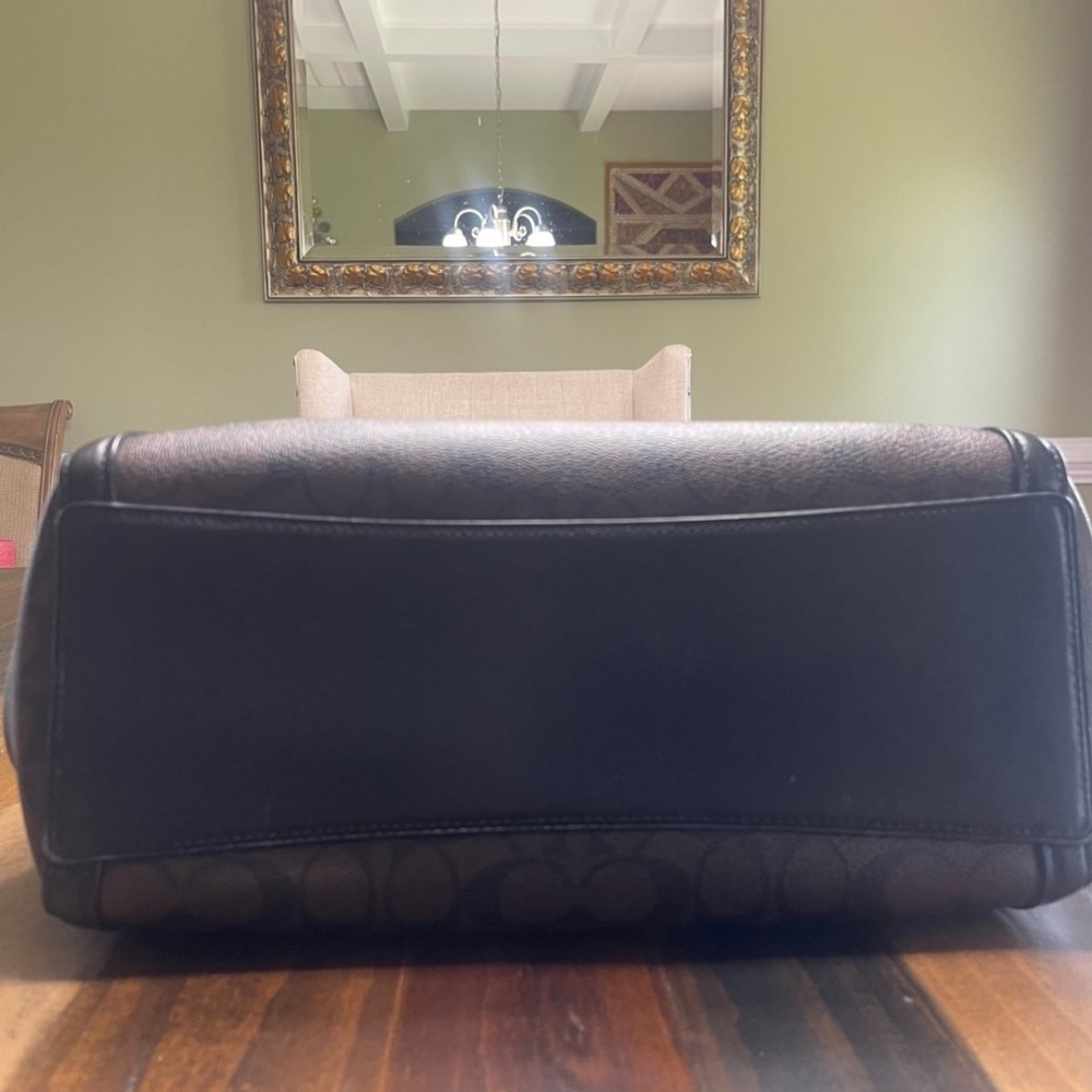 Coach Black and Brown Signature Shoulder Bag - Picture 5 of 16